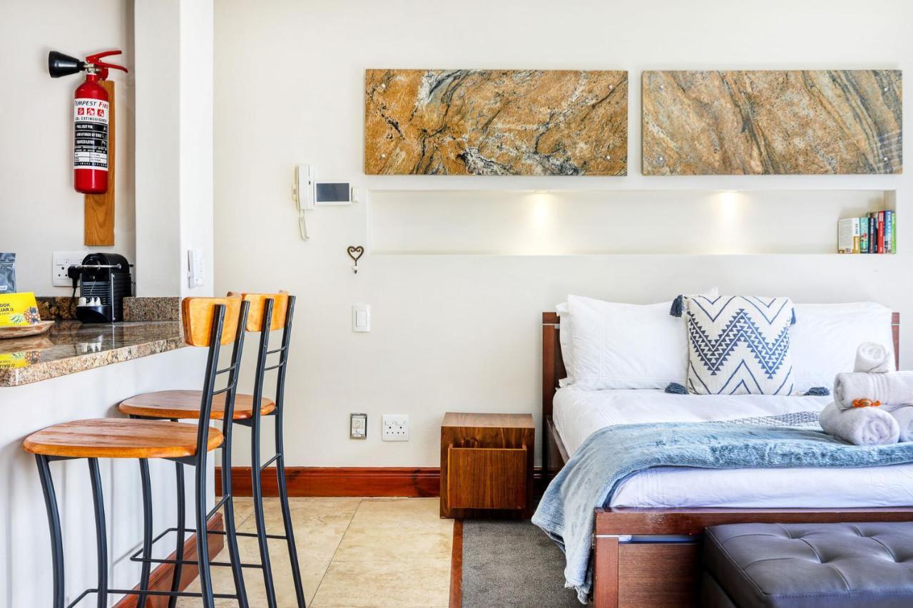 קייפטאון Backup-Powered Camps Bay Garden Apartment מראה חיצוני תמונה