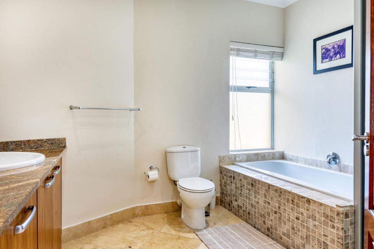 קייפטאון Backup-Powered Camps Bay Garden Apartment מראה חיצוני תמונה